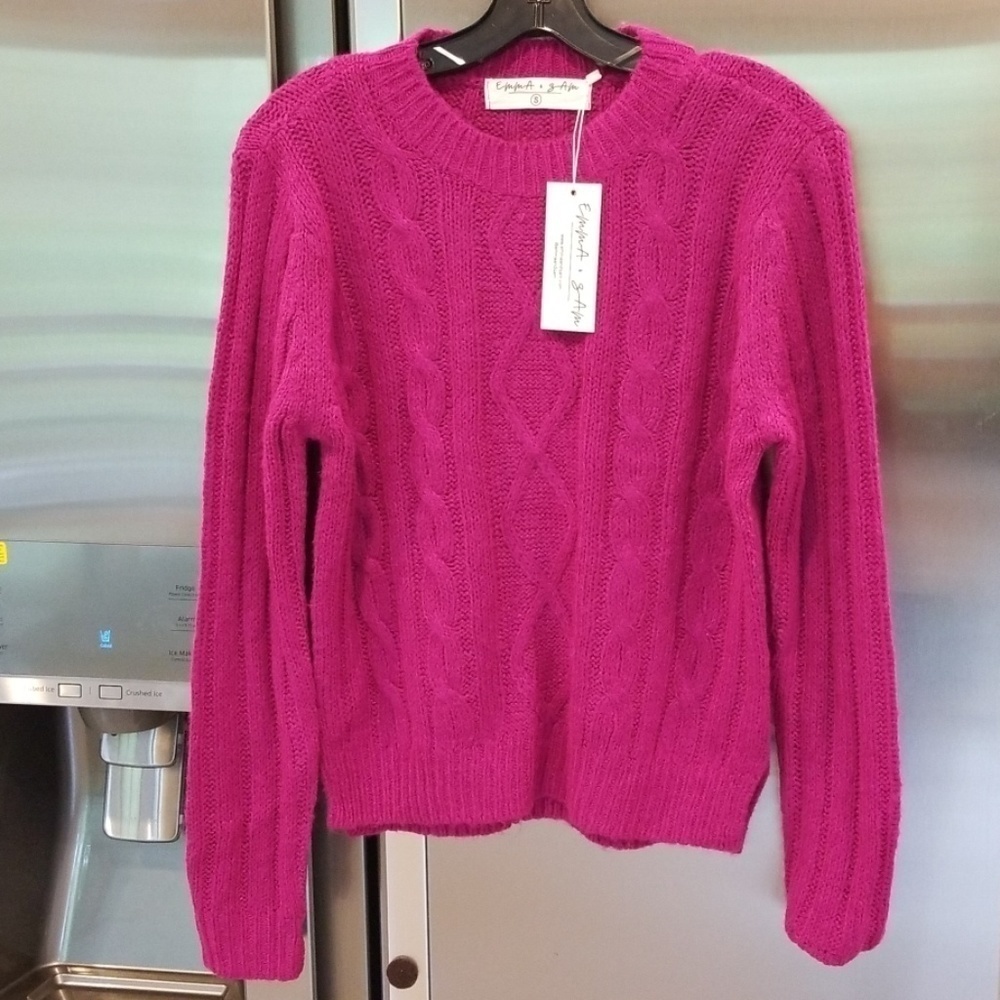 💕LF EMMA & SAM💕 Cable Knit Crew Neck Sweater